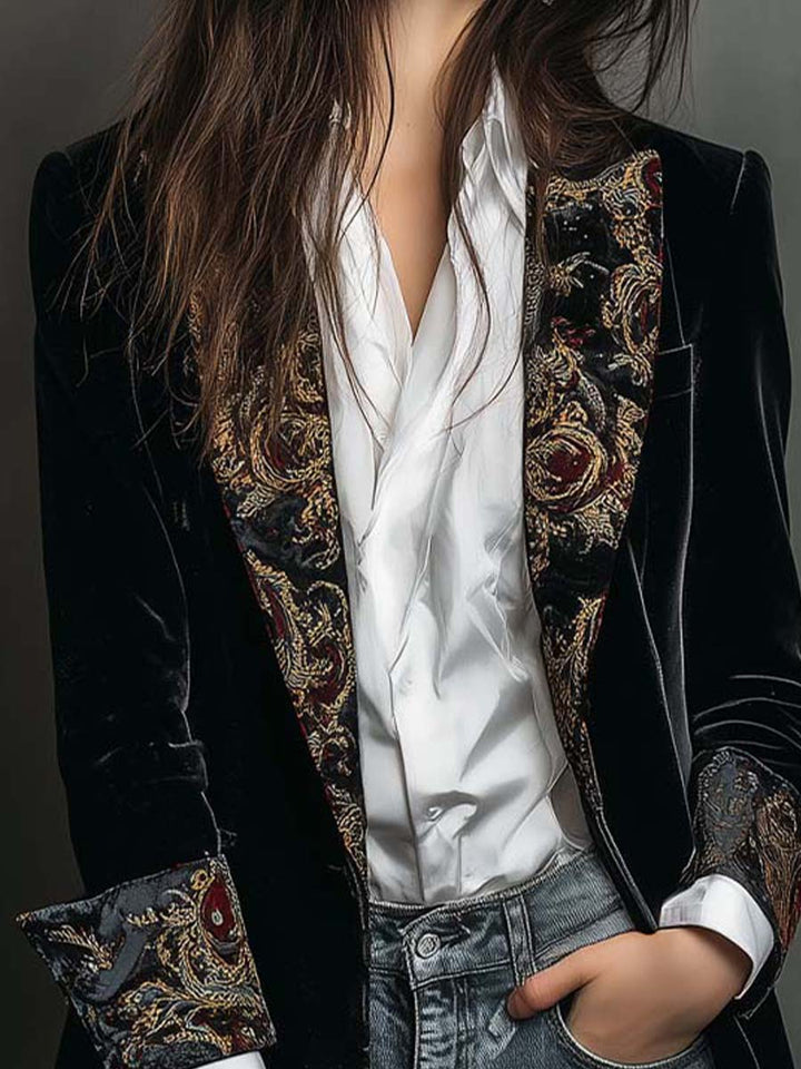 Emanuela | Blazer Nero Sagomato con Dettagli Barocchi